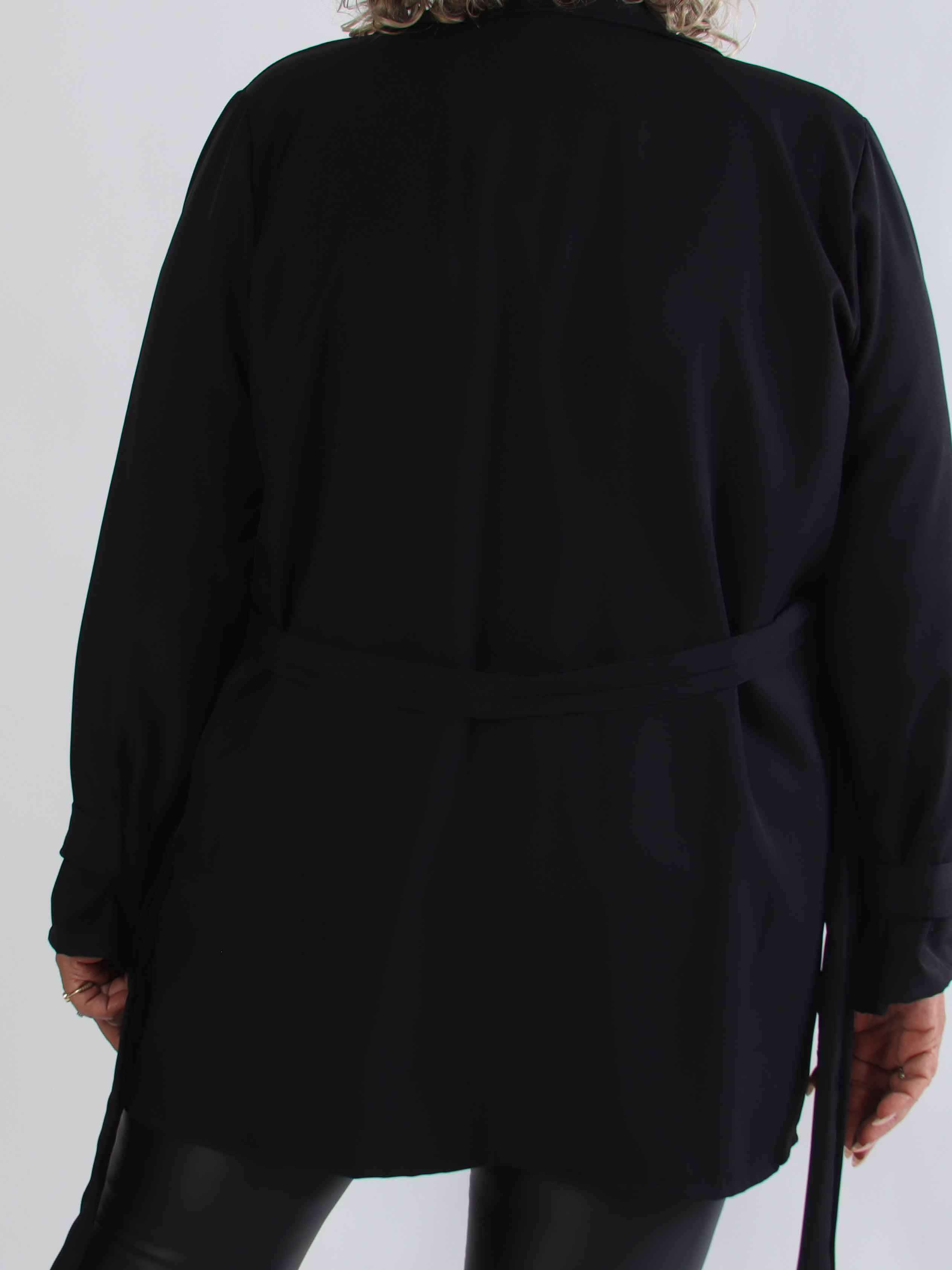 Sharpay Short 2.0 - Kort let plus size trenchcoat med bindebånd